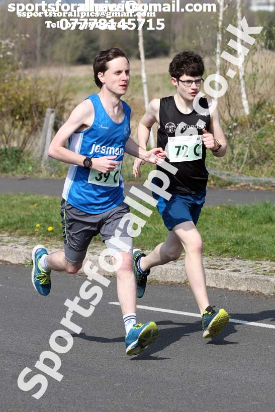 Senior mens 2019 Elswick Harirers Good Friday Road Relay, Newburn, Newcastle. Photo:  David T. Hewitson/Sports for All Pics